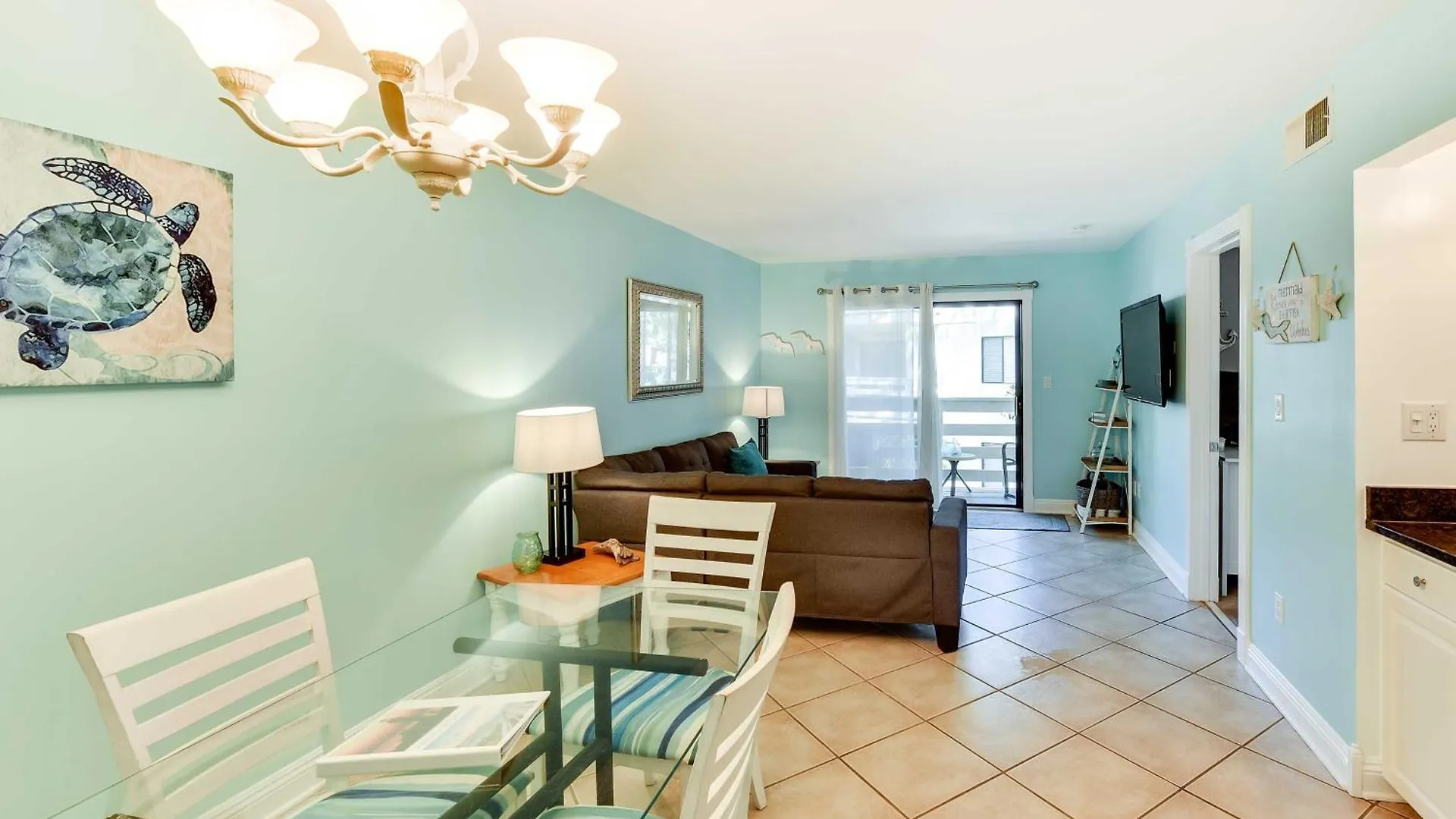 Apartment Hilton Head Condo Pool Deck Access, Walk To Beach Hilton Head Island